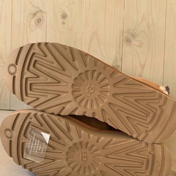 UGG BAILEY BOW TALL 2 CHESTNUT BOOTS WOMENS US 7 NIB - Picture 9 of 10